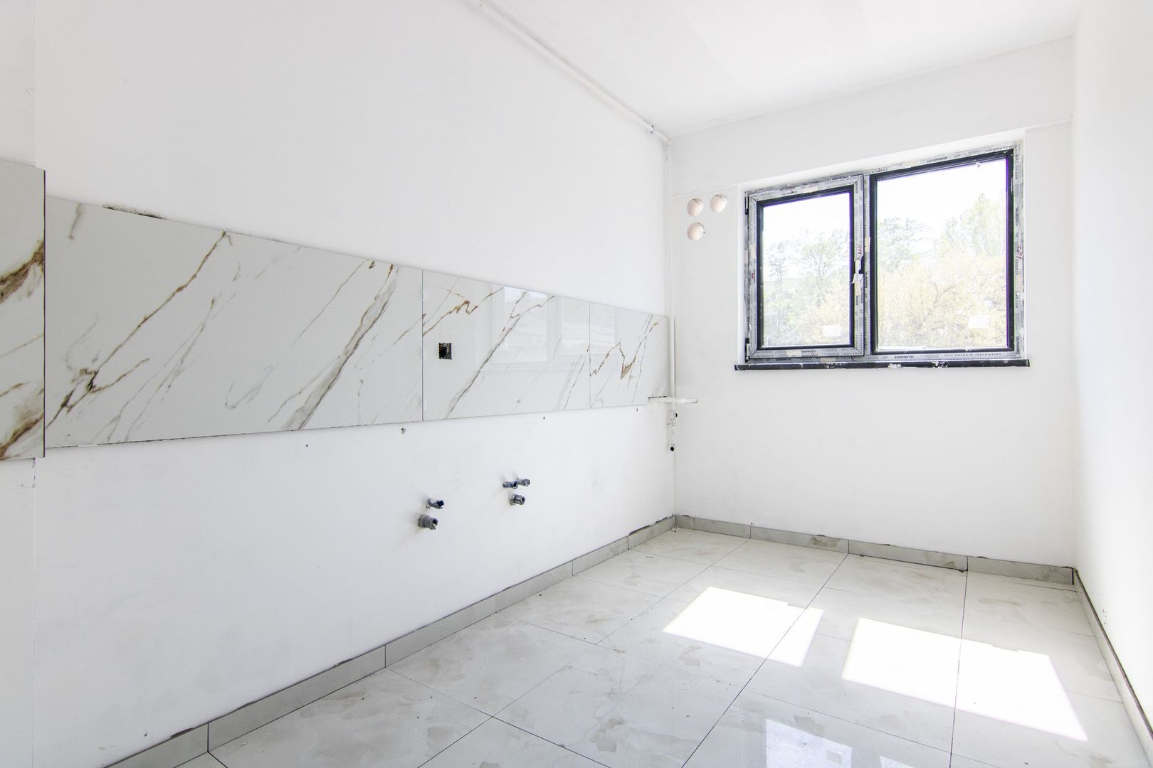 Apartament cu 2 Camere | 150 mp Curte Amenajata | la 5 minute de Metrou Pacii - Poză 4