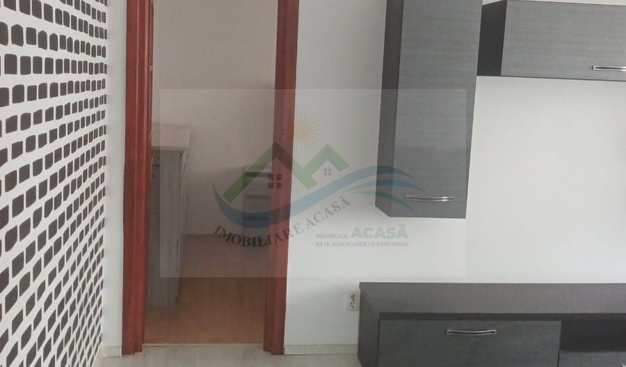Apartament 3 camere de vânzare . - Poză 2