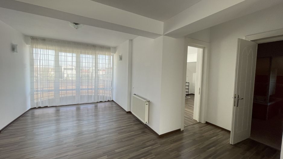 Vilă Individuală Spațioasă în Zona Iancu Nicolae - Poză 10