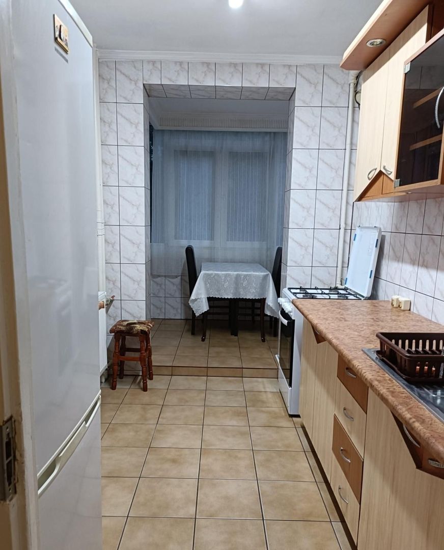 AP. 2 CAMERE P-TA SUDULUI, PARCARE, BUCATARIE INCHISA, METROU 5 MINUTE - Poză 5