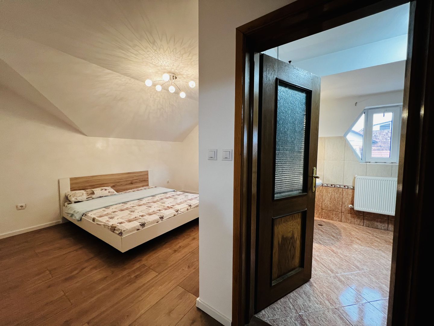 Vila 6 camere complet mobilata -320 mp Utili - Zona Bogdanestilor - Poză 14