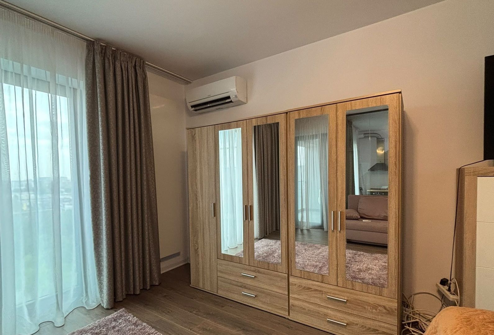 Inchiriere Garsoniera Cloud 9 Residence - Poză 3