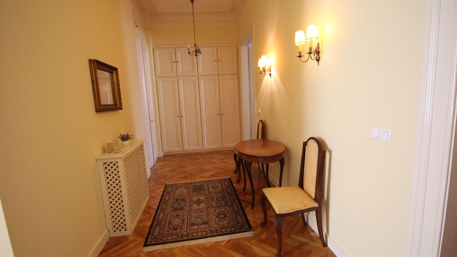APARTAMENT DEOSEBIT IN ZONA CENTRALA - Poză 25