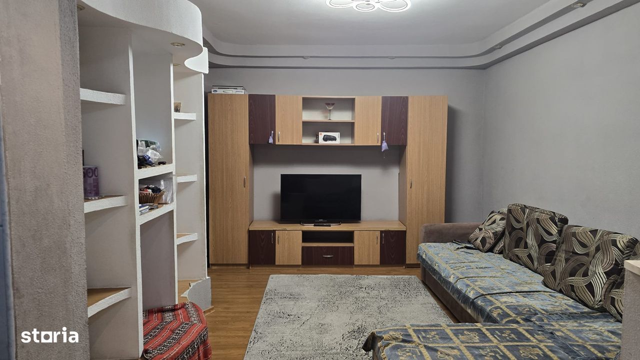 Apartament 2 camere, modificat în 3 camere – Micro 14,et.3 - Poză 2