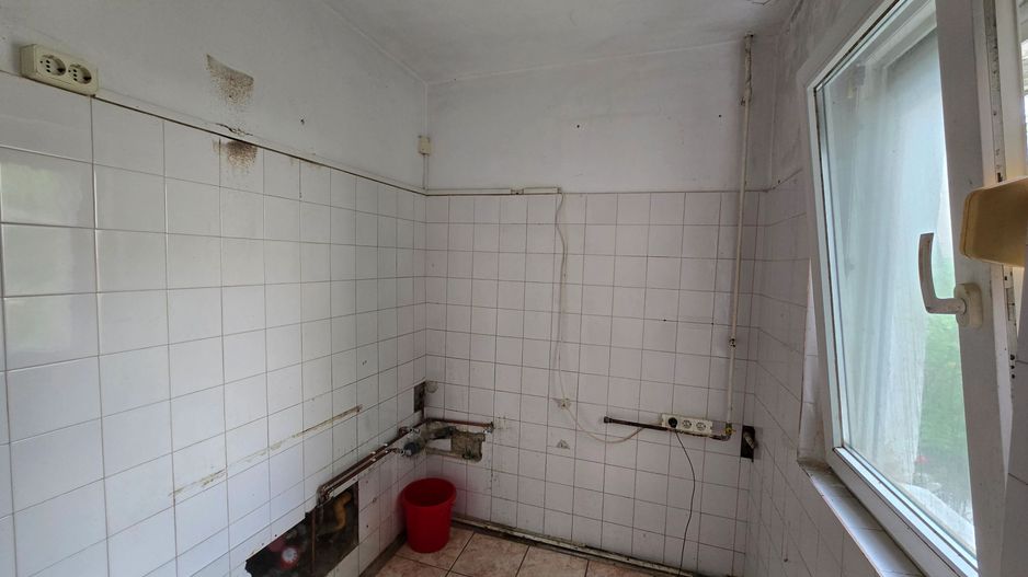 Apartament 2 camere, Zona Piata Dacia, Parter, Necesita renovare - Poză 5