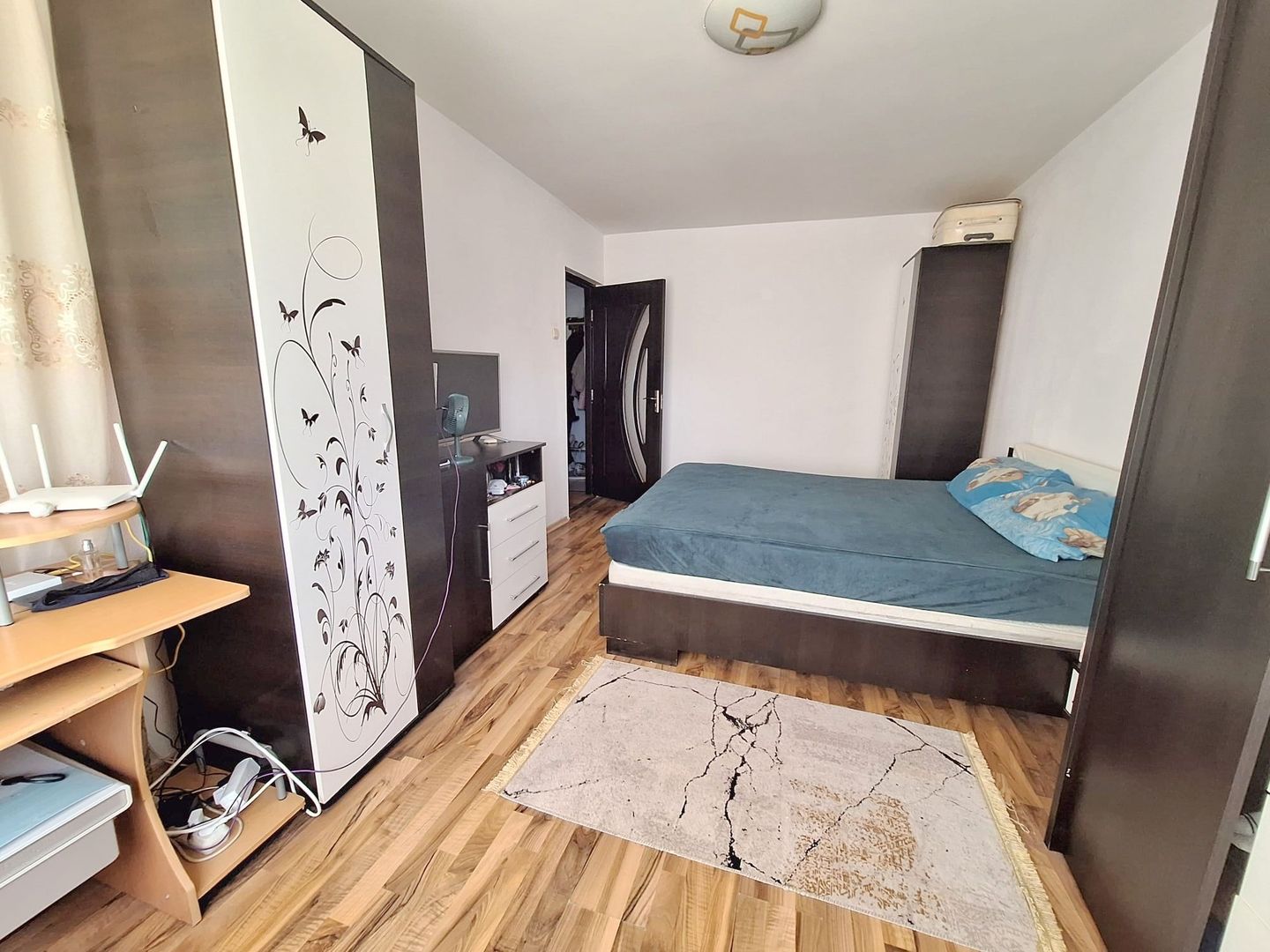 Apartament 2 camere de închiriat - Micro 17 - Mobilat - 350 Euro - Poză 2