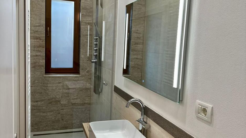 Apartament cu curte, de vanzare, zona Iosefin-Iuliu Maniu. - Poză 8