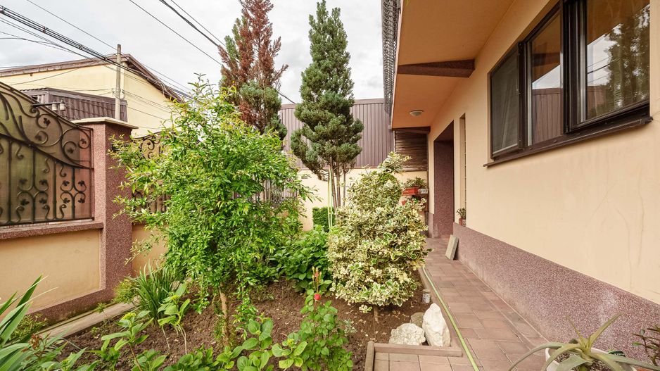 RAHOVA Salaj Vila 2007 S+P+1+M calitate superioara 370 mp - Poză 6