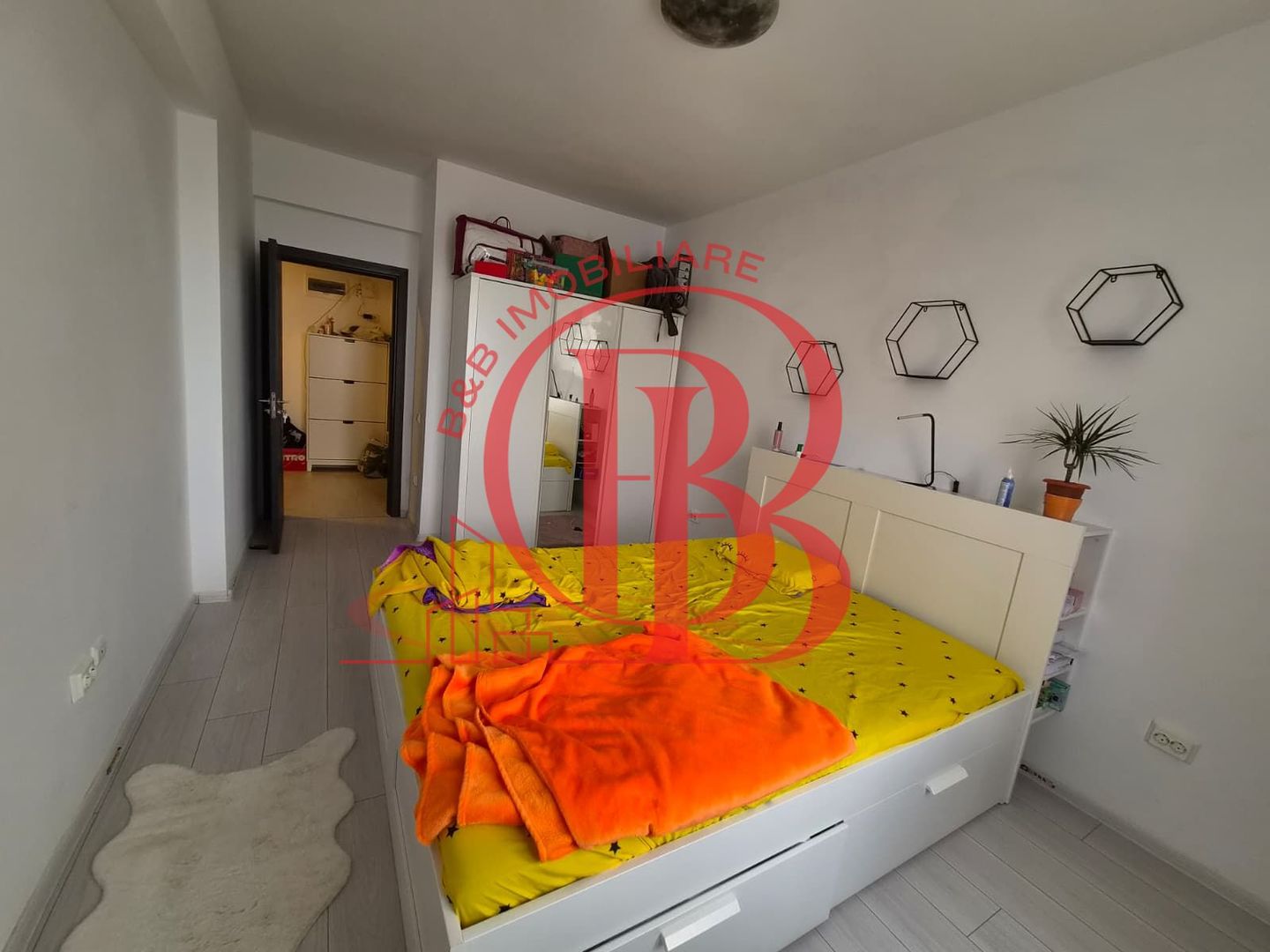 Apartament 2 camere 12 min Metrou Teclu Mobilat Utilat - Poză 2