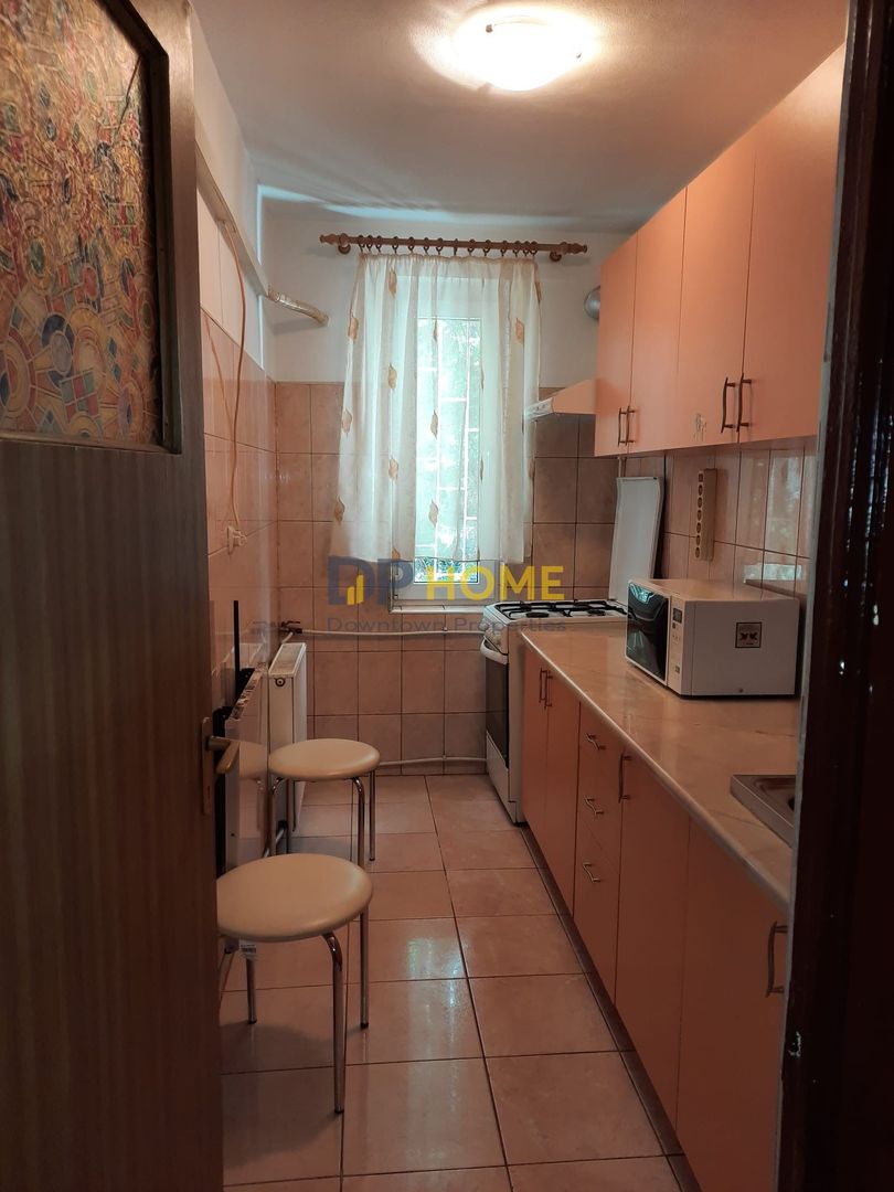 Vânzare garsonieră Titan – 34 mp, parter înalt, bloc mixt - Poză 1