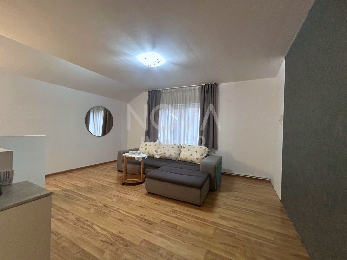 Casa de vanzare 200 mp cu spatiu comercial la parter, strada Lunga - Poză 15