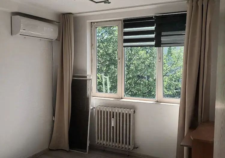 De vanzare Apartament  3 camere Pacii - Poză 4