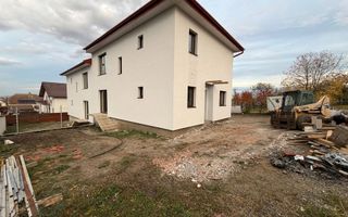 Casă Tip Duplex | 4 Camere | 2 Balcoane | Terasă | Șura Mică - Poză 3