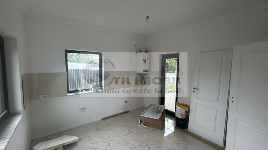 CASA TIP VILA - Gata de mutare! 240.000 euro - Poză 10