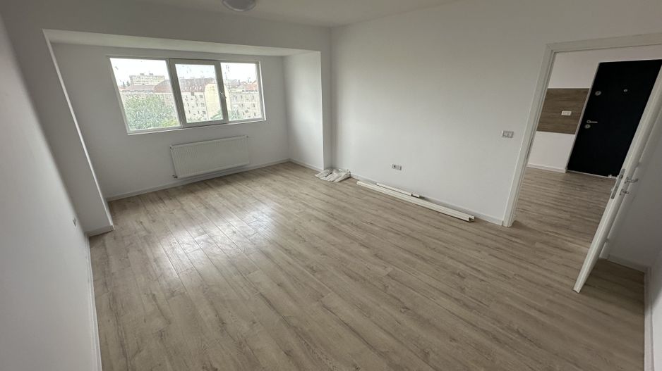 Apartament 2 camere la Mansarda zona Bucovinei - Poză 1