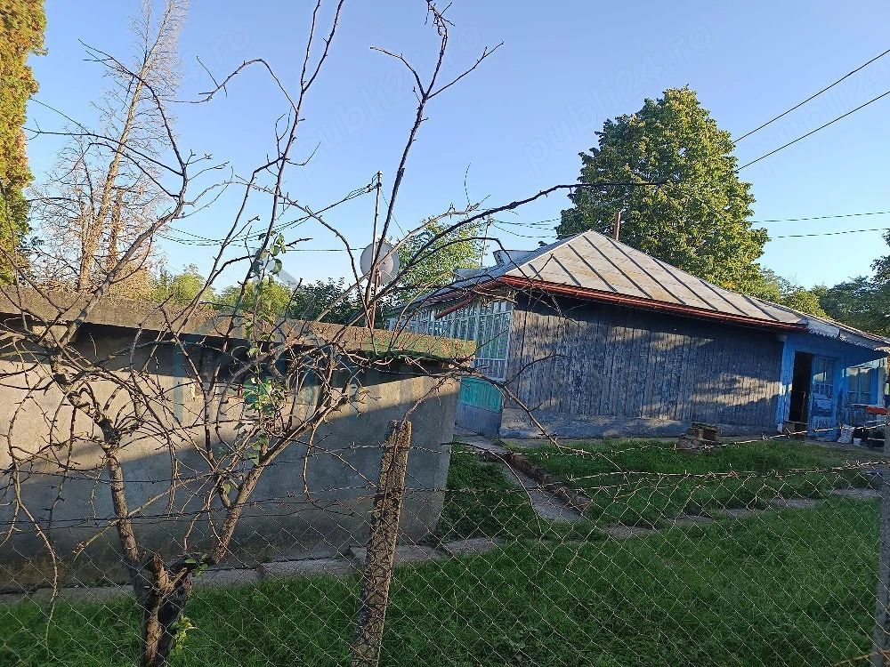 Casă cu 3 camere de vânzare în Probota, Perieni - Poză 4