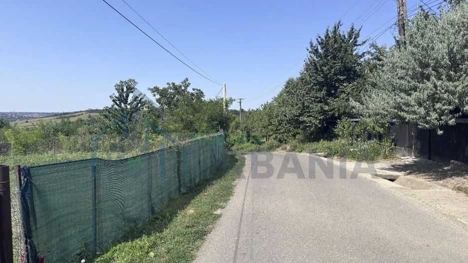 Teren intravilan de vanzare in Sat Ciurea, Comuna Ciurea, Judetul Iasi - Poză 1