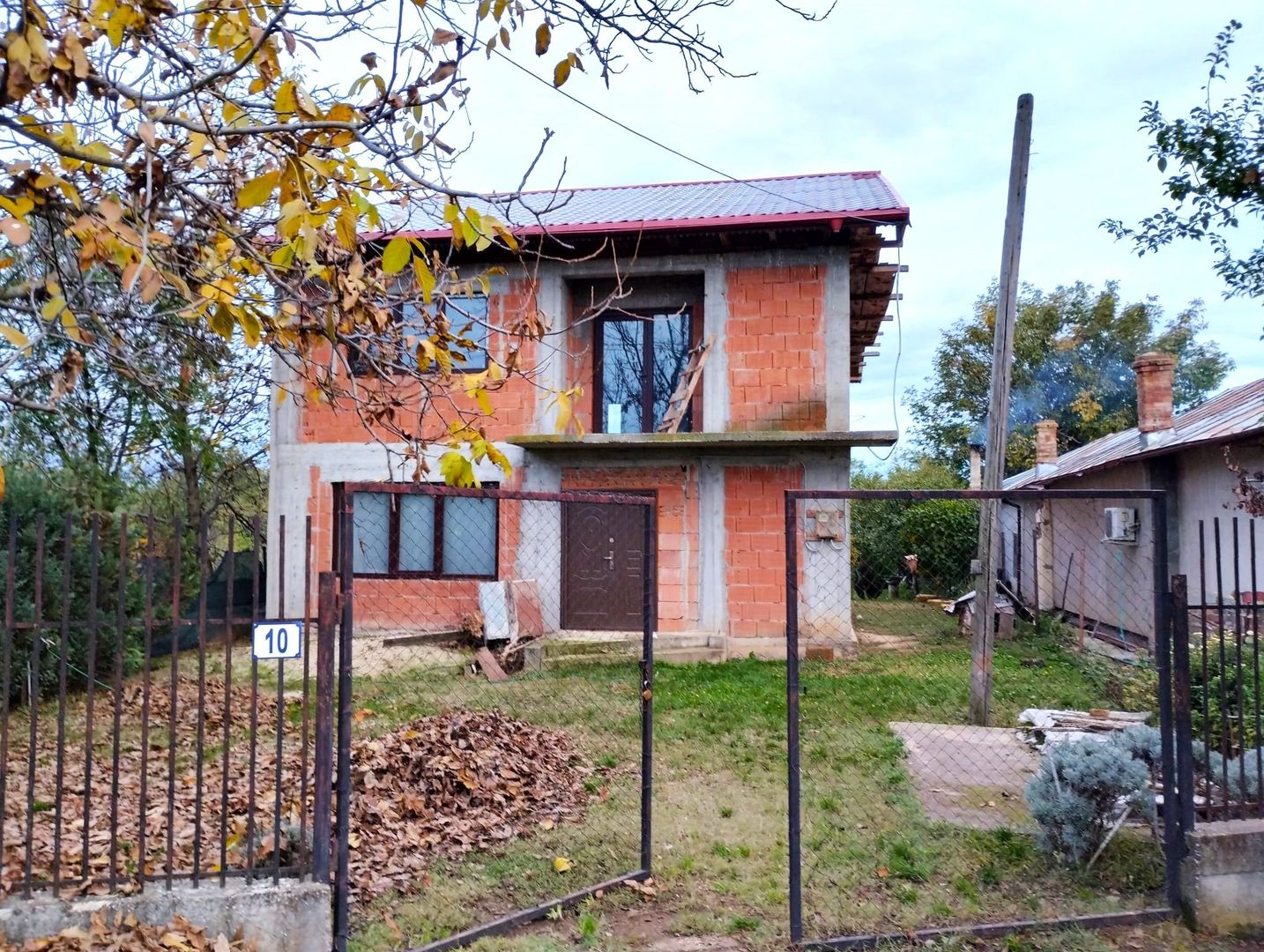 Vilă individuală 6 camere, teren 903 mp ! - Poză 7