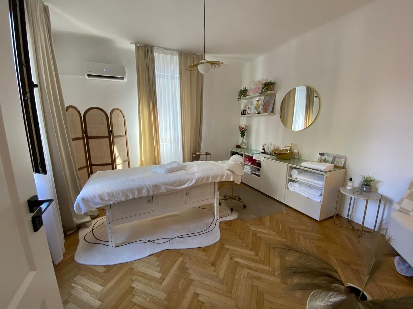 SPATIU PREMIUM | DOROBANTI - Poză 6
