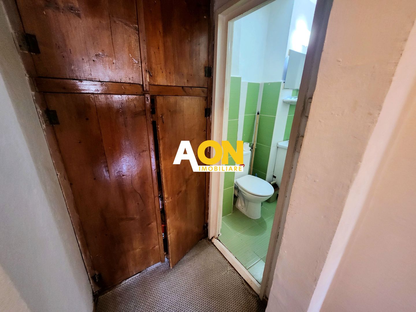 De inchiriat apartament 3 camere, etaj 1, Cetate - Poză 11