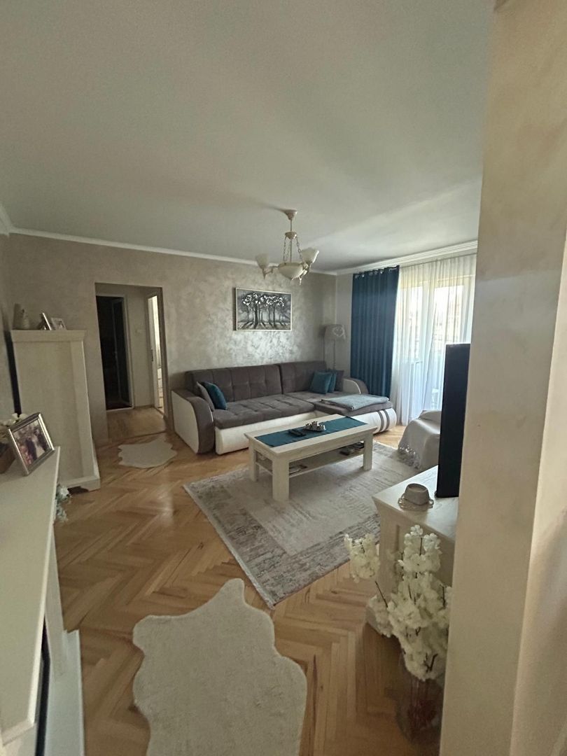 3 camere - zona LIDL Andrei Muresanu - etaj 2/4 - mobilat si utilat - balcon - Poză 2
