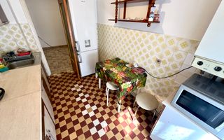 Apartament cu 4 Camere, Etaj 2, Loc De Parcare, Cetate - Poză 3
