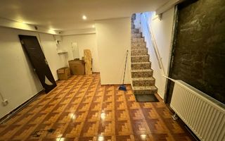 Spațiu comercial central de închiriat - Poză 3