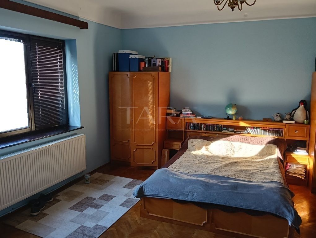 Apartament 3 camere ultracentral, curte si pod mansardabil. - Poză 5