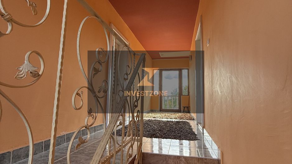 Casă cu teren central în Miersig 20 km de Oradea - Poză 18