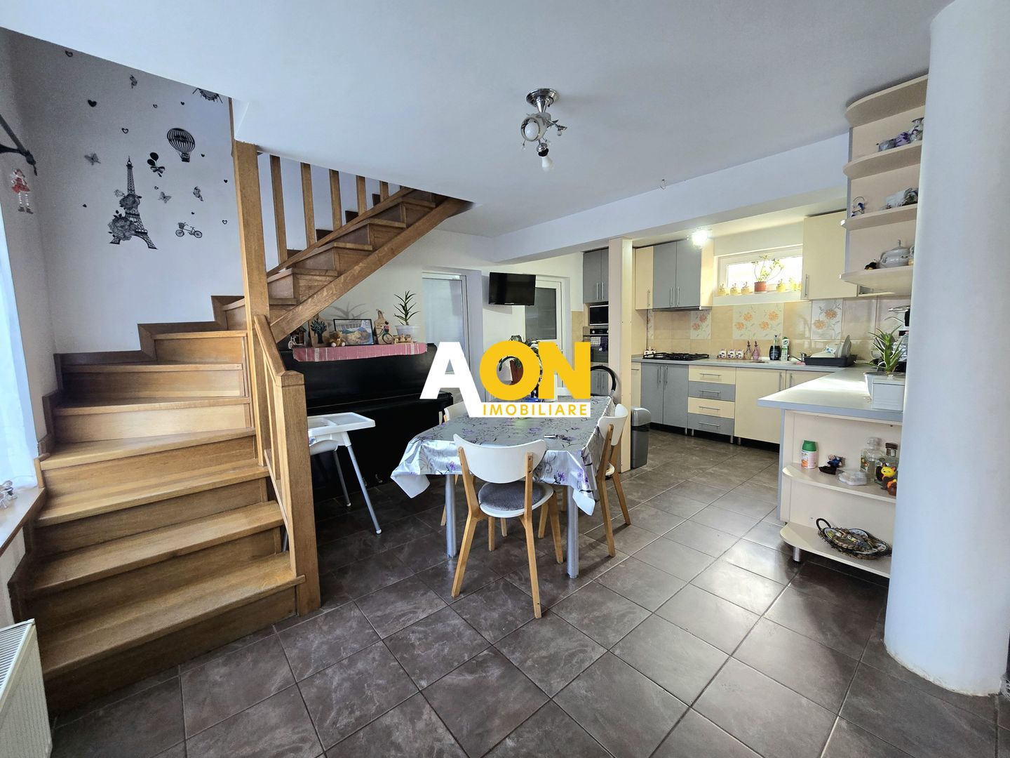 Casa Individuala 4 Camere, 3 bai, 550mp Teren - Poză 3