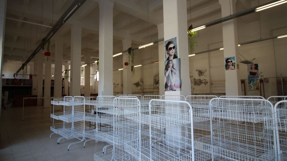 Spatiu comercial tip hala - zona semicentrala - Poză 26