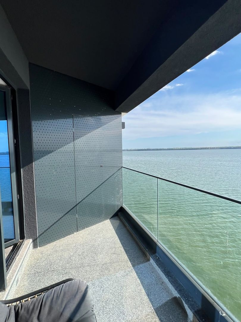 Apartament 2 camere Mamaia | Vedere frontală la lac | mobilat modern - Poză 17
