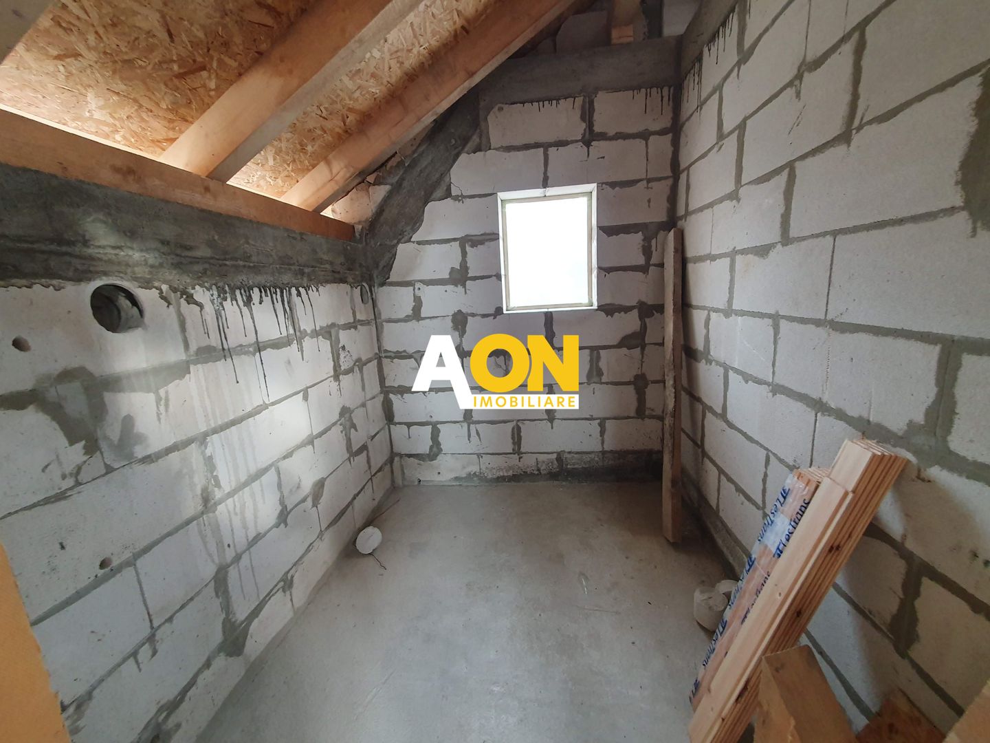 Casa semifinisata, 5 camere, 500 mp teren, Ciugud - Poză 9