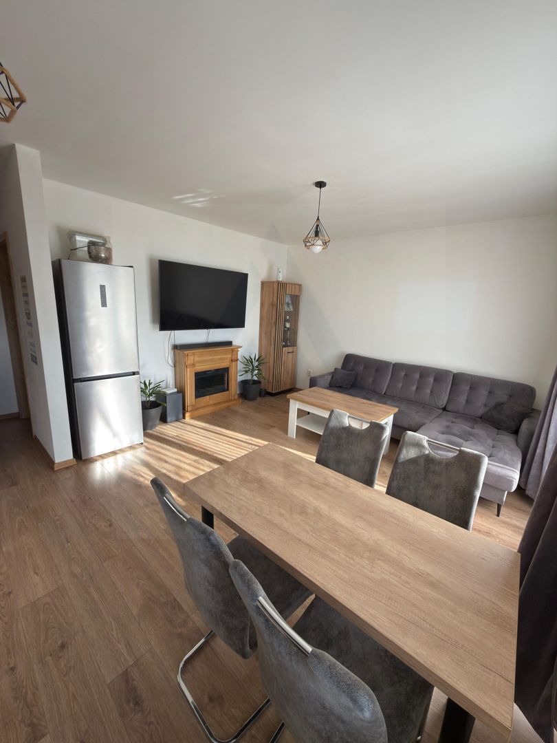 Apartament utilat 3 camere etaj 1 balcon 10 mp si parcare in Terezian - Poză 2