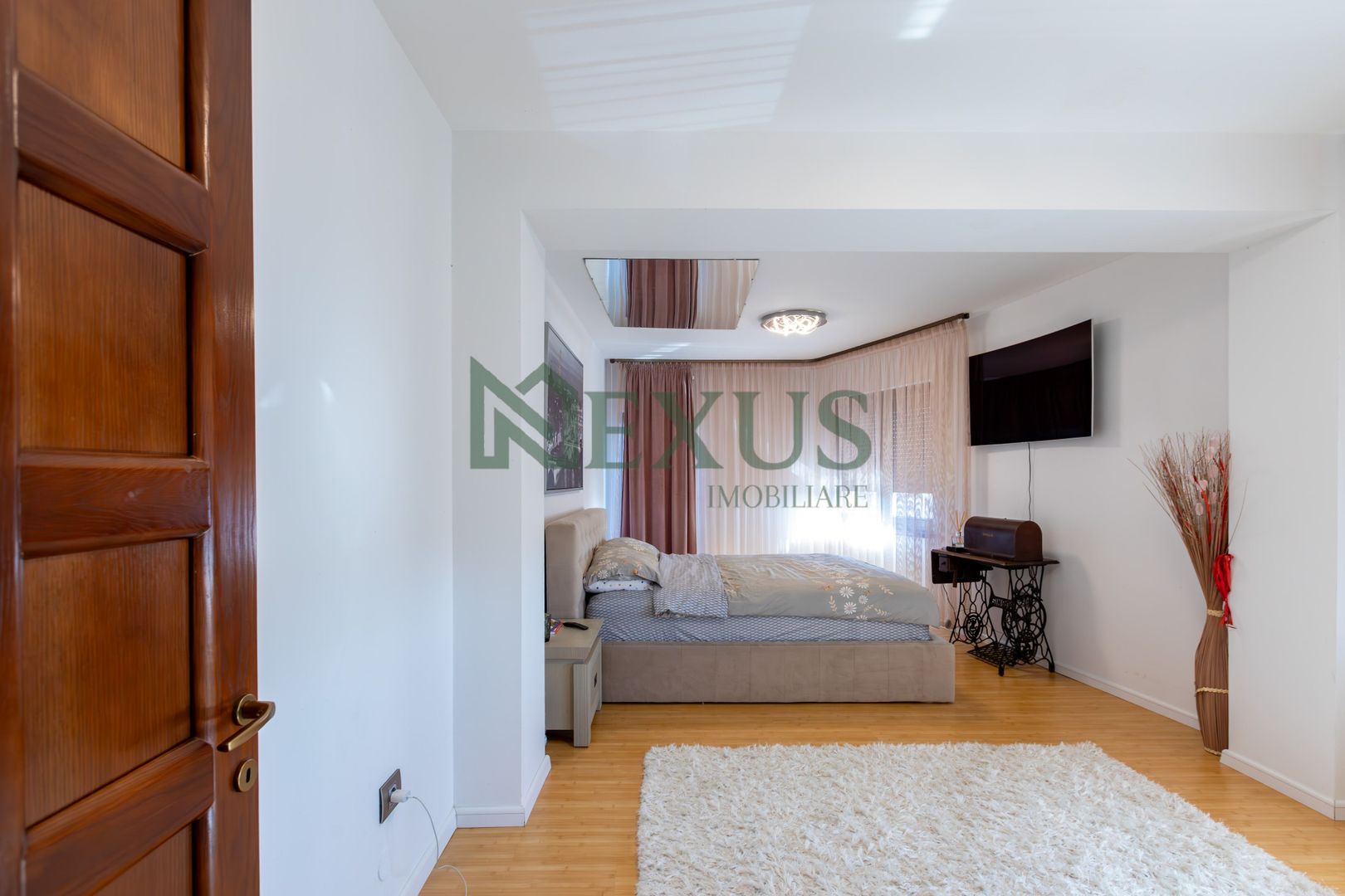 Casă/Vilă modernă de vânzare la intrare în Bogdan Vodă, județul Bacău. - Poză 7