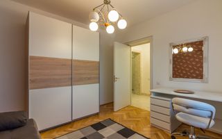 4 Camere de inchiriat, zona Libertății-vedere CASA POPORULUI - Poză 13