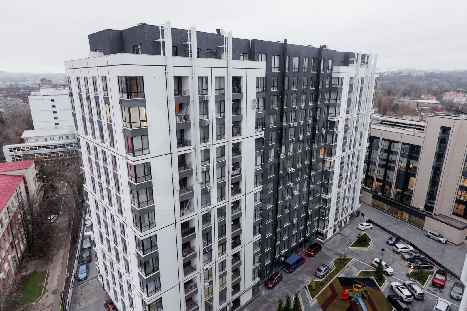 Vânzare, apartament, 2 camere,  str. Calea Ieșilor, Sculeni. - Poză 1