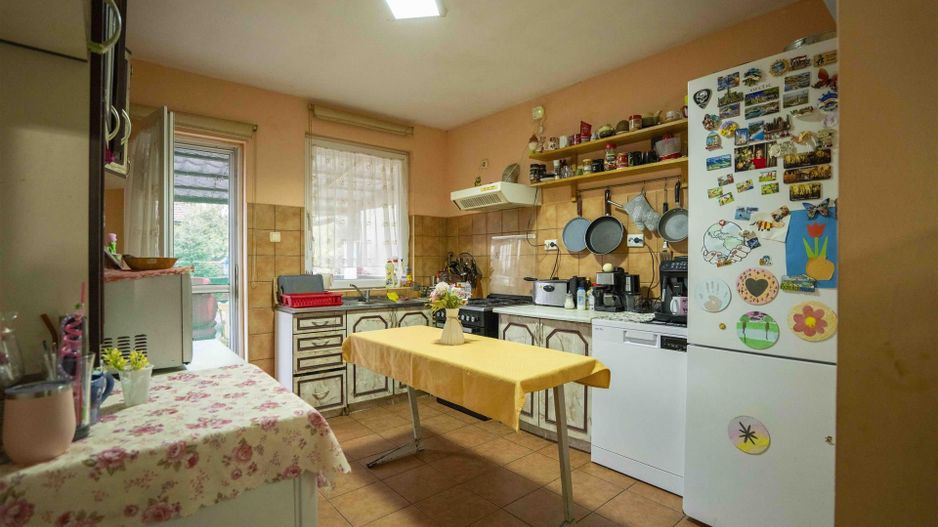 Casa cu 4 camere Santion - Poză 5