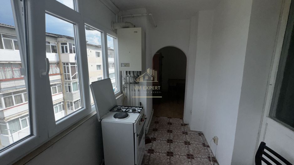 APARTAMENT 2 CAMERE, CAMPULUNG, ETAJ 3, GRUI - Poză 7
