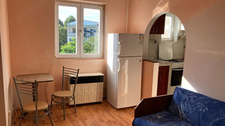 Apartament 2 camere et 4 - Poză 1