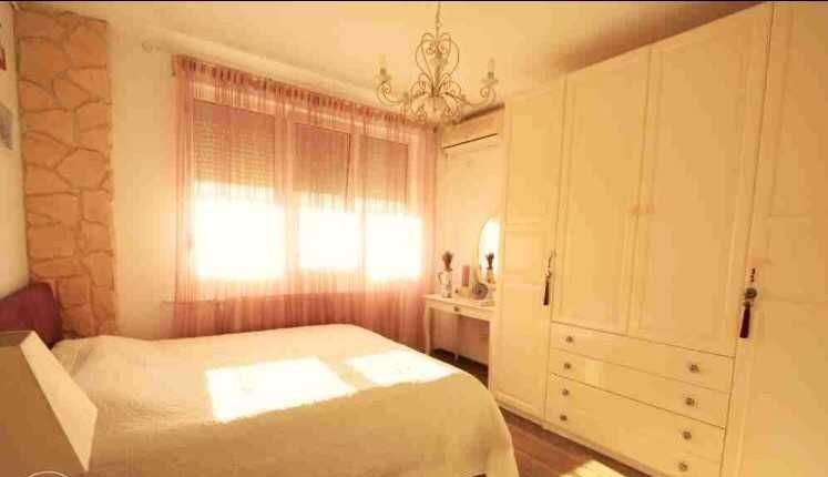 Apartament Mihalache/Domenii - Poză 2