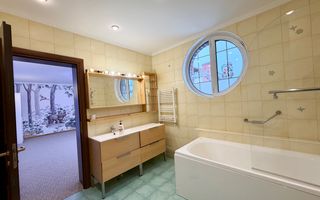 Vilă cu curte mare și piscină – ideală pentru familie, Pipera - Poză 30