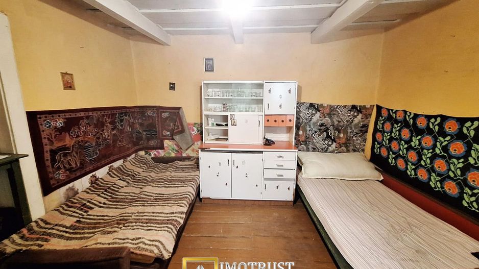 VÂND CASĂ CU CURTE ȘI GRĂDINĂ – COVĂSINȚ, ARAD | UTILITĂȚI RACORDAT - Poză 5