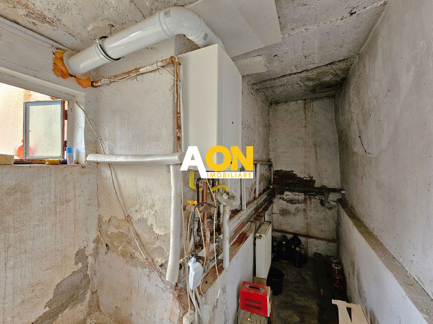 Casa 3 camere, 2 bai, mobilata, utilata, 645 mp teren, zona Lipoveni - Poză 20