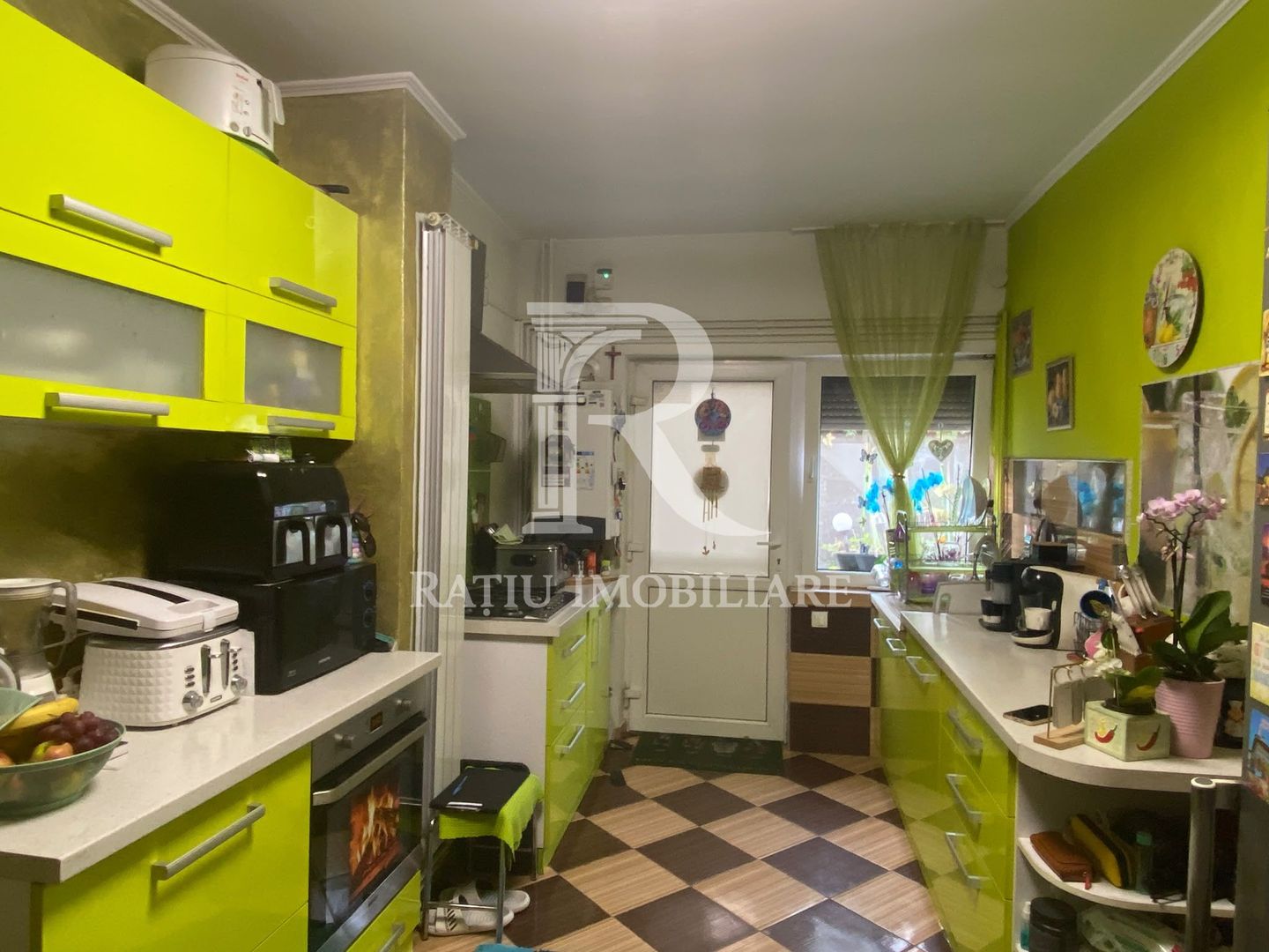 Casa de vânzare cu 3 camere | Tudor Vladimirescu |  Oradea - Poză 3