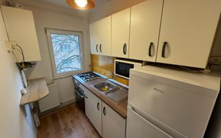 Apartament cu 2 camere, 45 mp, decomandat, Zona UMFST - Poză 5