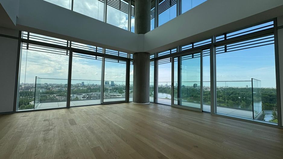 PENTHOUSE SPECTACULOS UpSite || 1.800.00+TVA || boxa si loc de parcare incluse - Poză 1