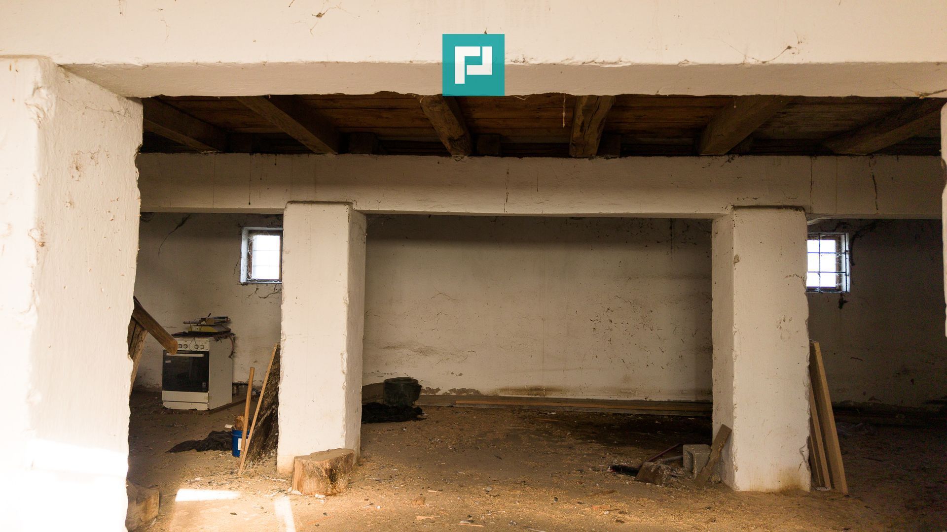 Hală industrială cu teren generos în Zărand, Arad - Poză 16