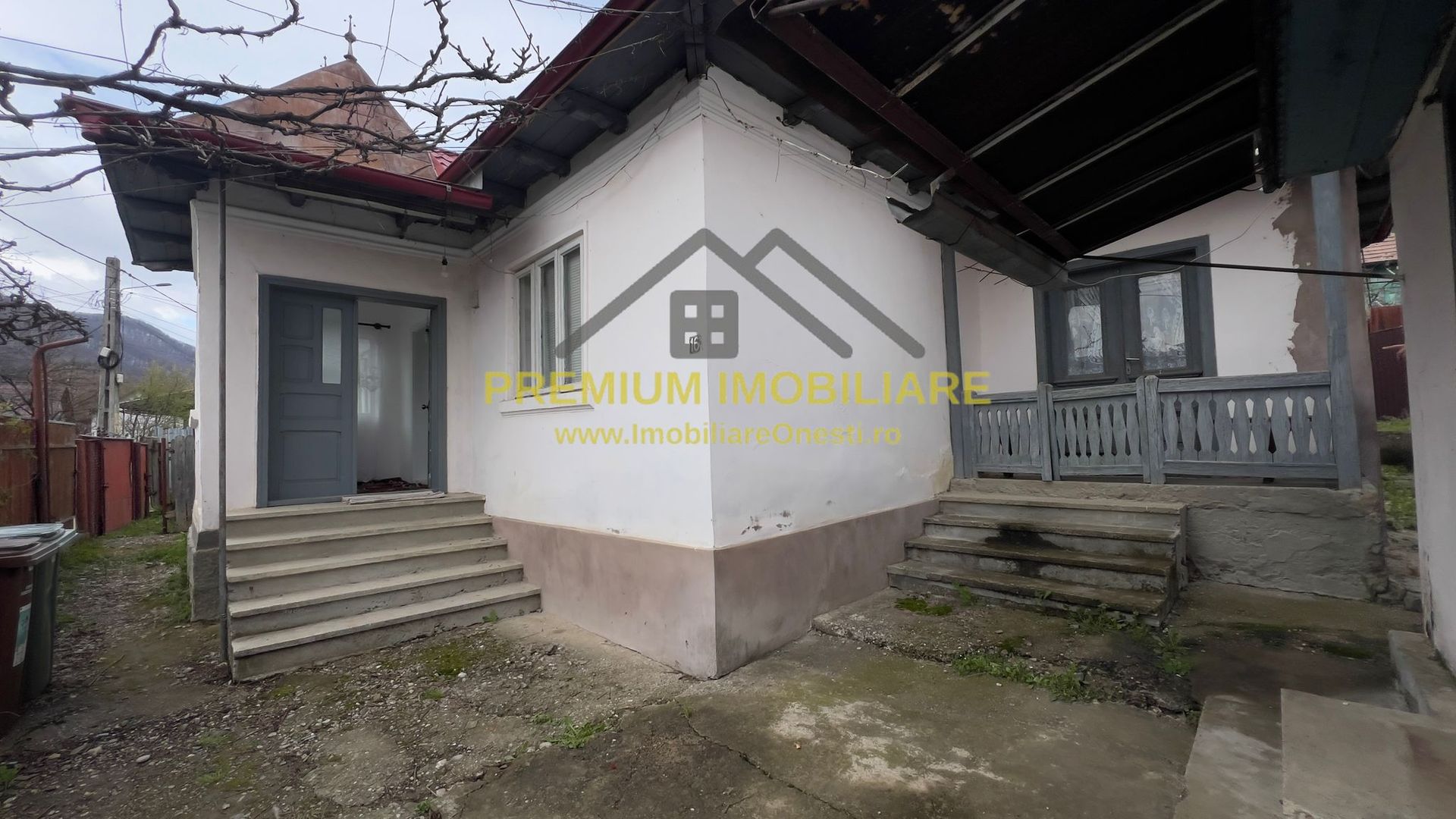 Casa de vanzare in statiunea turistica Tg-Ocna - Poză 1