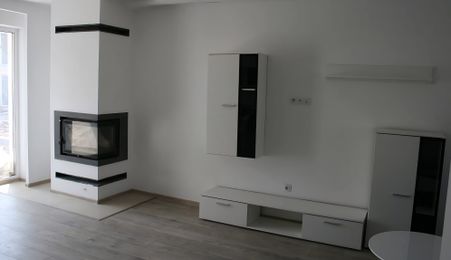 Casă tip duplex complet amenajată si mobilată | șemineu și garaj |